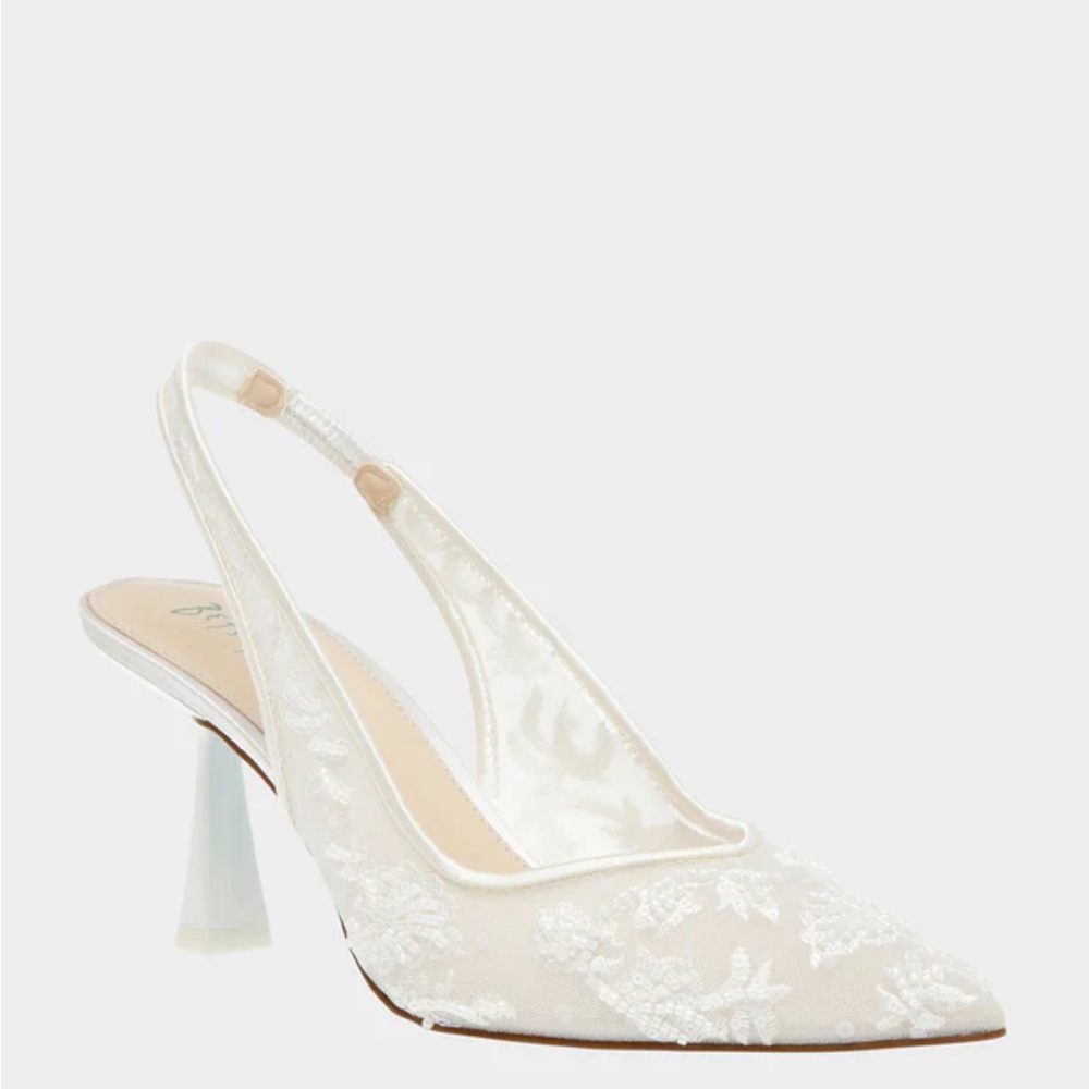 NIKKI IVORY BETSEY JOHNSON HEELS
